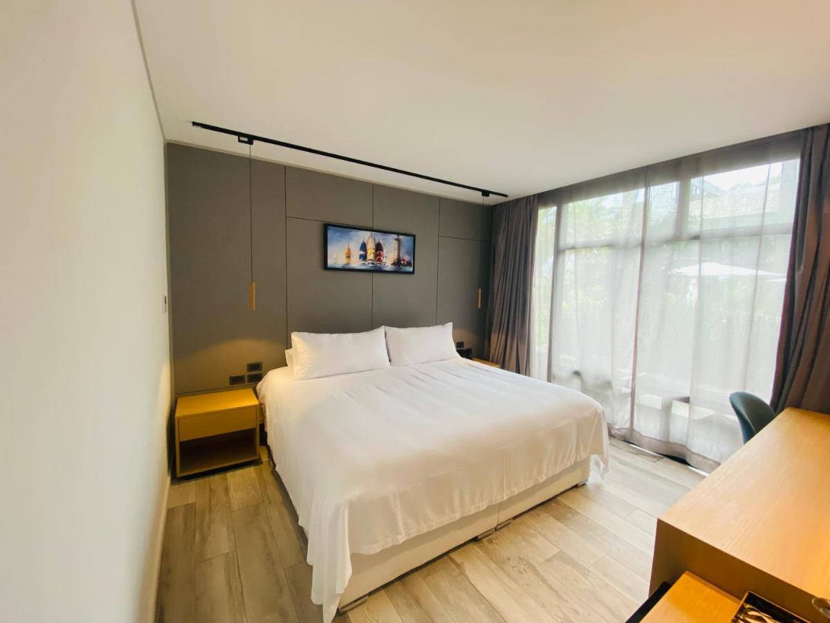 La Capilla - Punta Del 4*